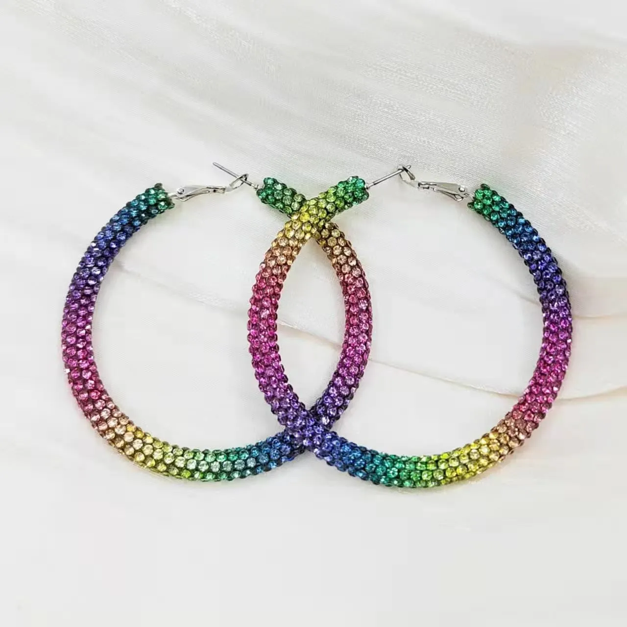 Glitter Hoop Earrings Bohemian Sparkle Resin Rhinestone Holiday Hoop Dangle Earrings for Women Holiday Jewelry