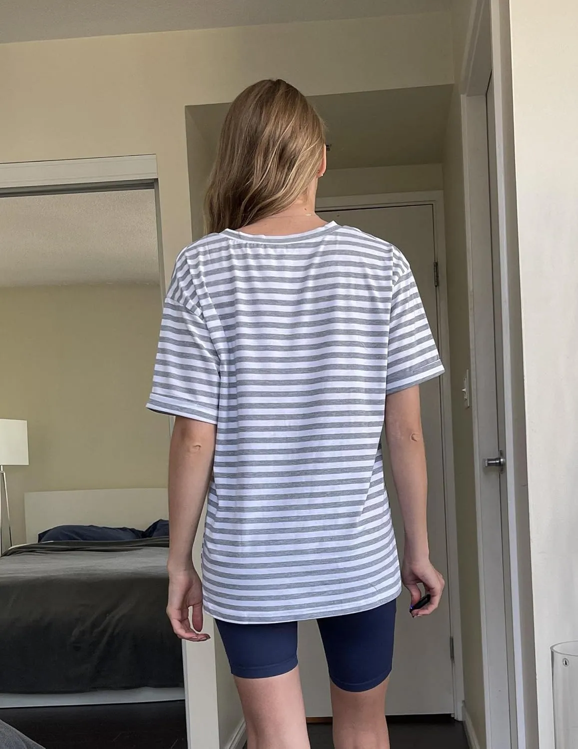 HOTOUCH Women Oversized T Shirts V Neck Short Sleeve Tees Casual Loose Tunic Summer Tops with Pocket