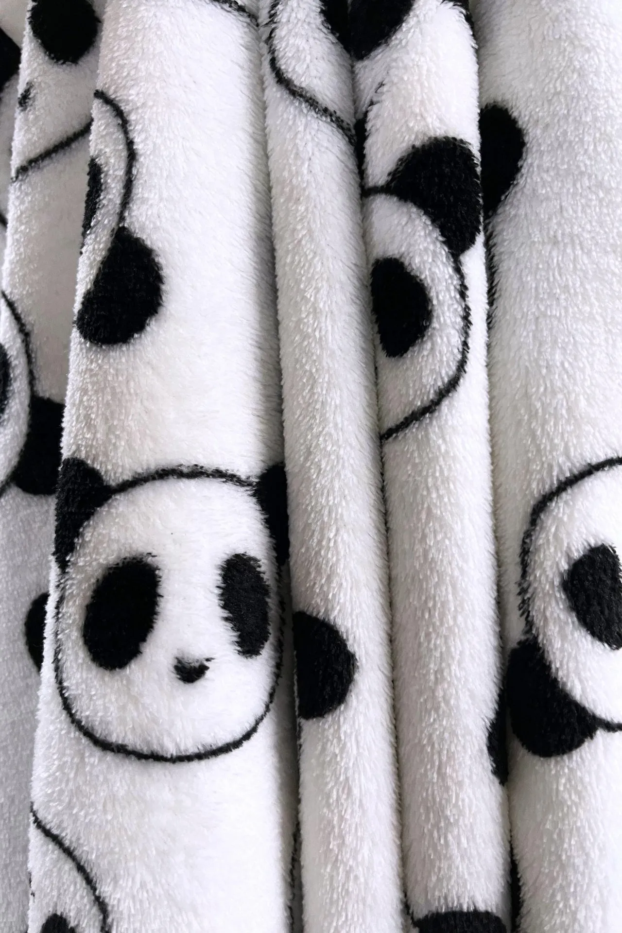 Plush Loungewear Pajama Set Panda Pattern